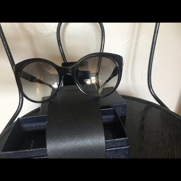Sunglasses - Picture 3 of 3
